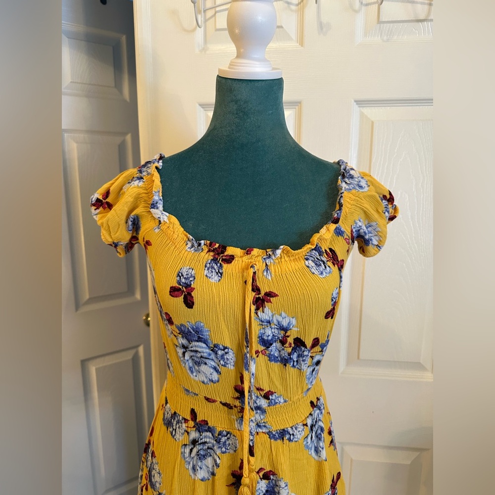 Rue21 Dress - Picture 3 of 8